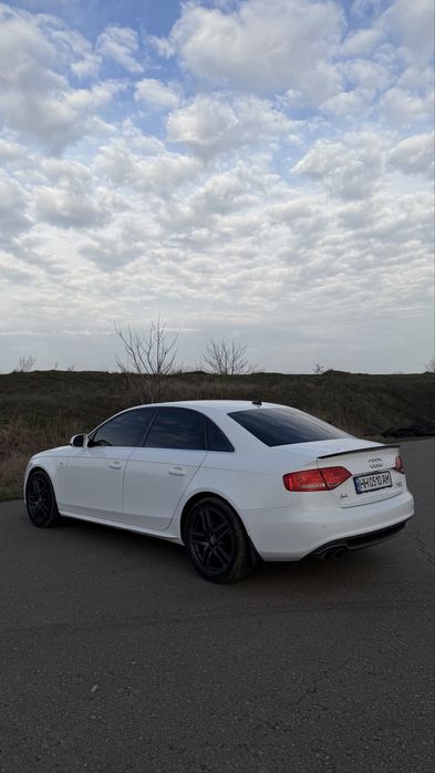 Audi A4 b8  2012