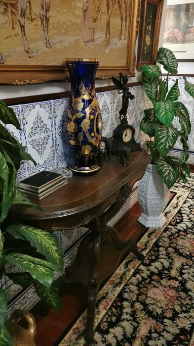 Mesa de encostar a parede, estilo antigo, madeira