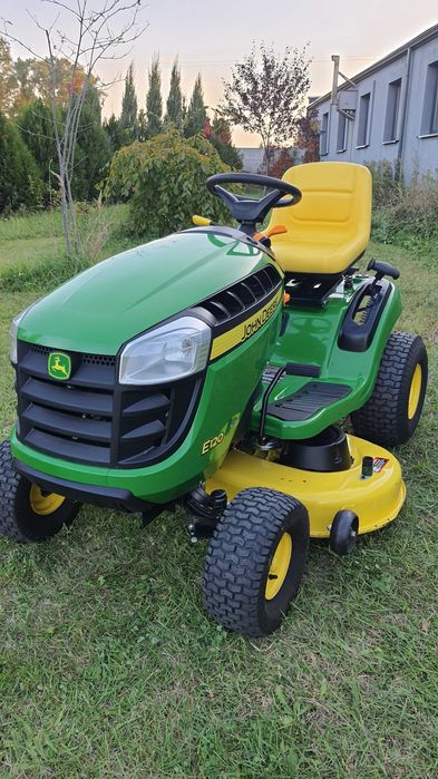 Traktorek Kosiarka John Deere E120 moc 20 KM jak Nowy / Husqvarna