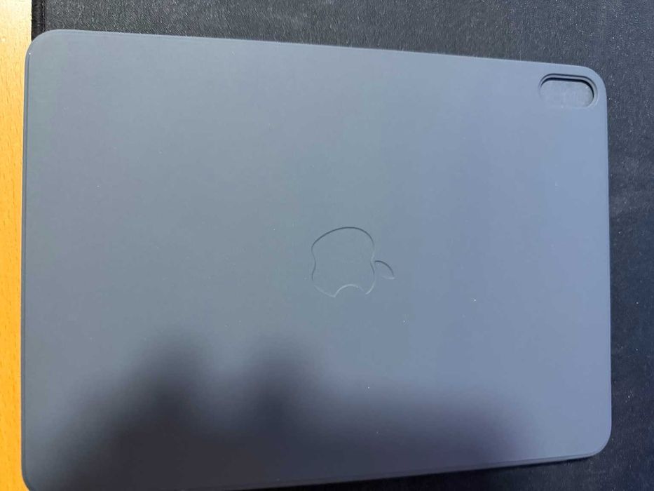 Capa Apple Smart Folio para iPad Air 11” — como nova, com caixa