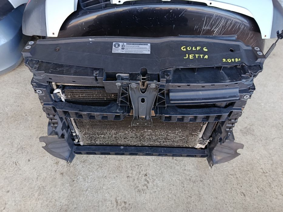 Панель радіаторів (телевізор)vw golf 6, Jetta 6