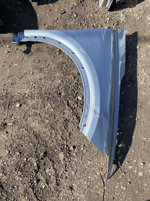 Крило R Audi q4 e-tron