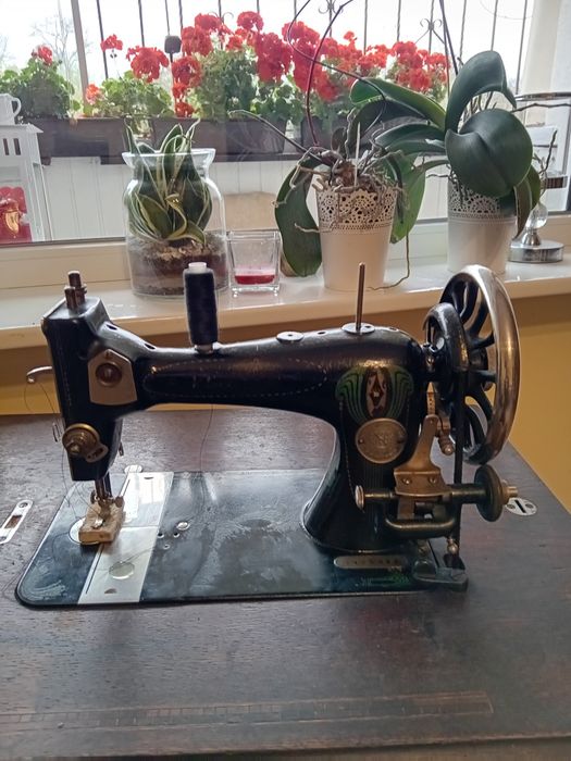 MASZYNA DO SZYCIA Veritas *zabytek*