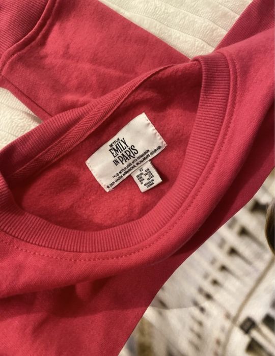 Sweater Emily In Paris Primark