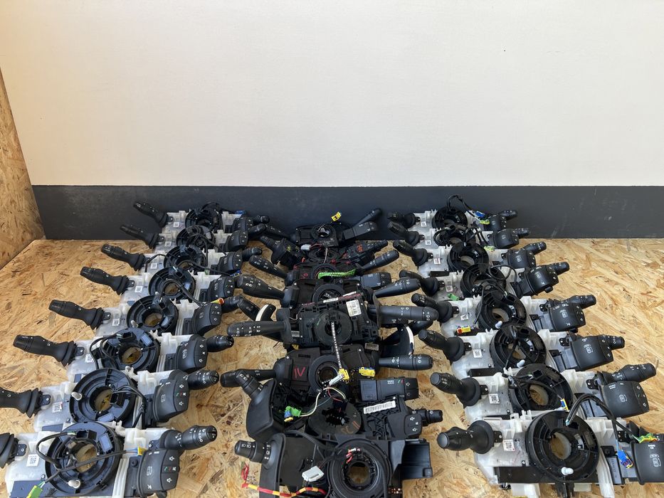 Підрульовий перемикач шлейф руля Renault Megane Scenic Clio Duster