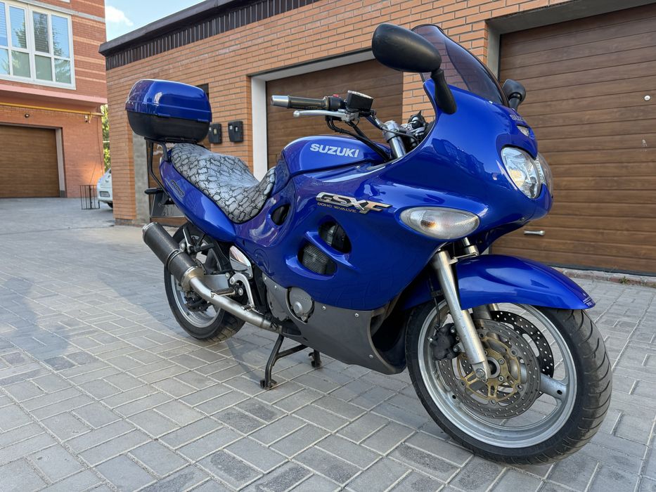 Suzuki GSX600F Katana