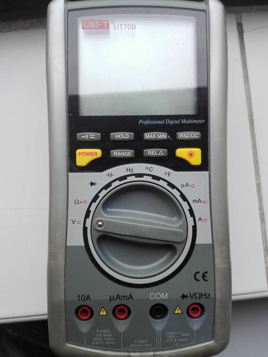 Vendo um aparelho Multimeter