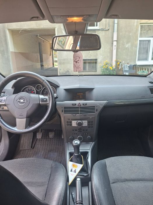 Opel Astra rocznik 2004 Bogate wyposażenie