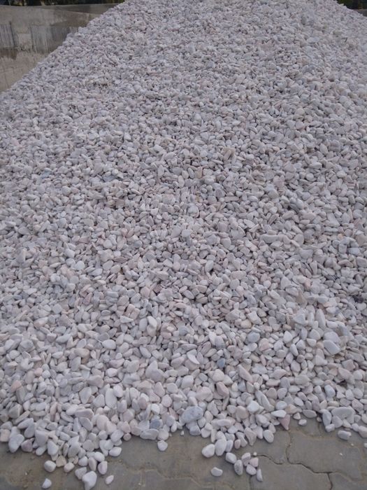 Pedra Mármore Branco Rolado 160€IVA, seixo jardim