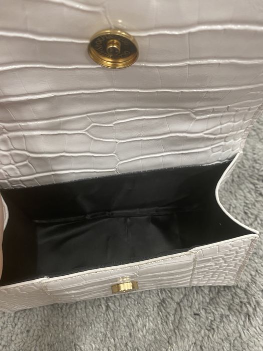 Mala balenciaga nova