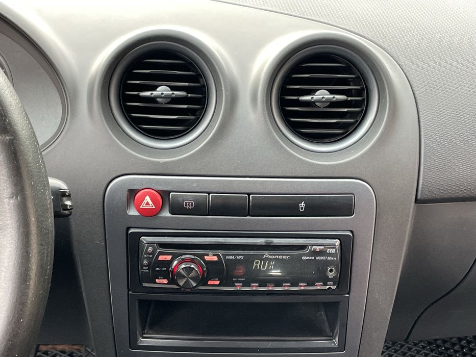 Seat Cordoba Sport 2.0 MPI Бензин/Газ_Механіка 2008 рік - Обмін