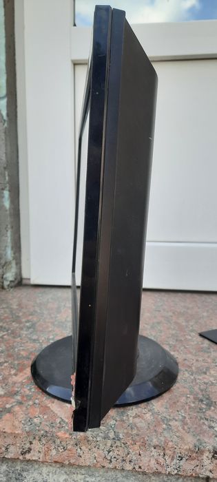 Монітор до комп'ютера