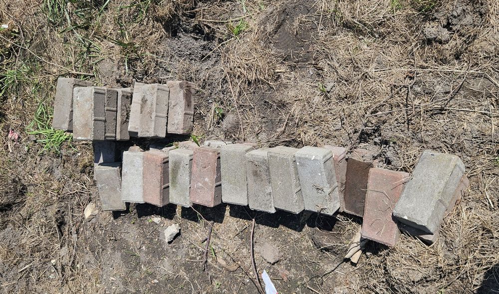 Betonowe kostki brukowe typu cegła 51 sztuk Mysłowice, Śląsk