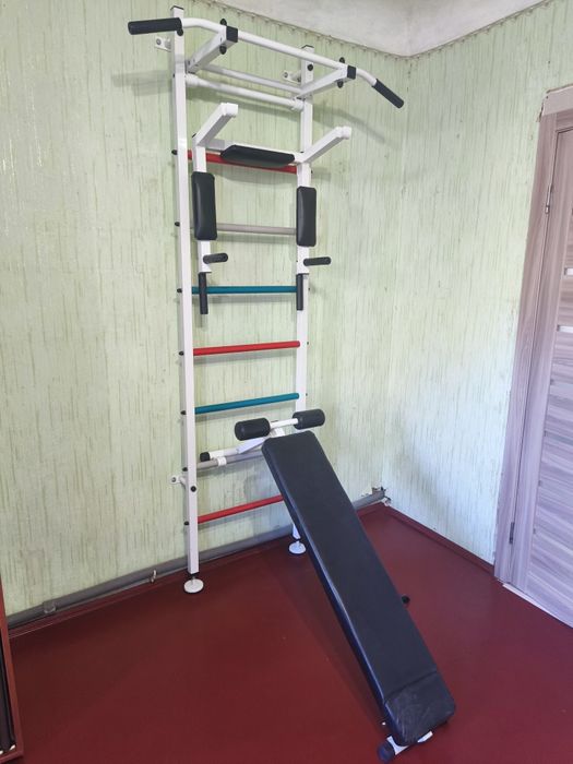 Шведська стінка з повним комплектом