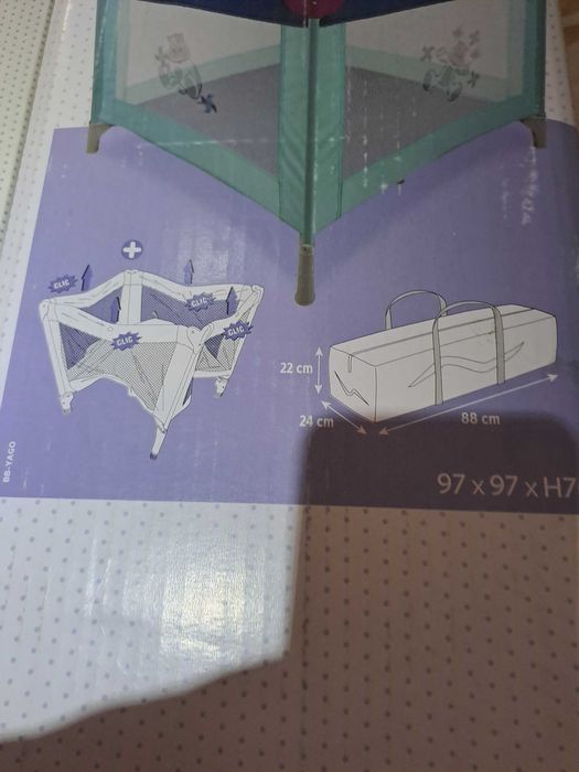 Conjunto de parque e espreguiçadeira para bebé novo ainda em caixa