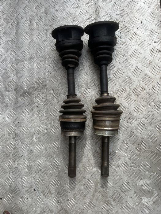 Полуось привод Ниссан террано 2 об 2.4 nissan terrano