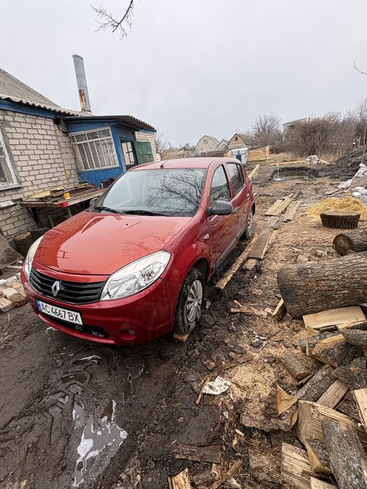 Рено Сандеро 1.4