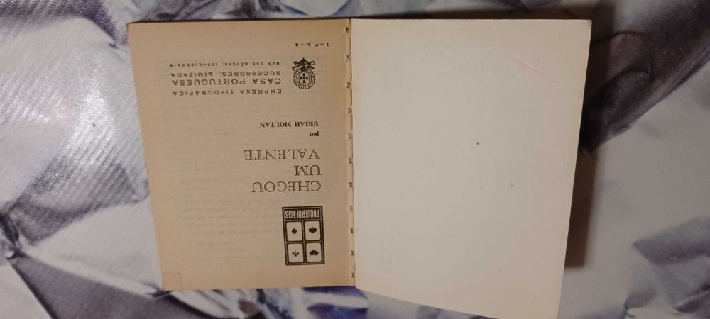 Livro _Chegou um Valente_ de Uriah Moltan