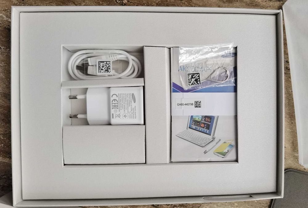 Планшет Samsung Galaxy Tab S2