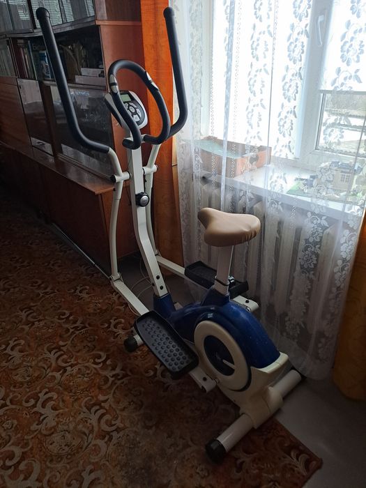Продам тренажер орбитрек