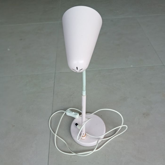 Candeeiro para computadores antigos