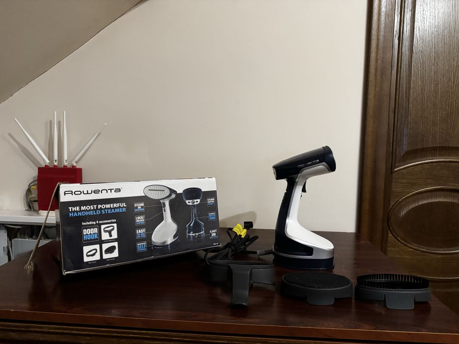 Вертикальний відпарювач Rowenta