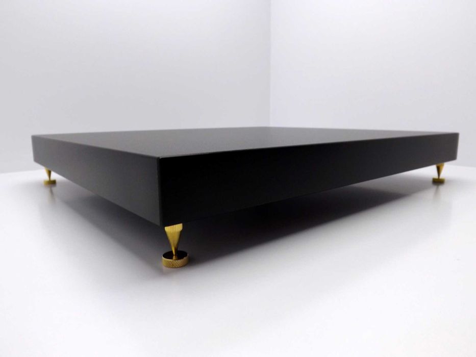 Nowa platforma podstawa pod gramofon na regulowanych kolcach