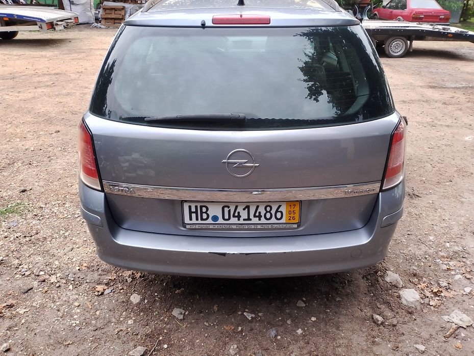 Zderzak tył opel astra h