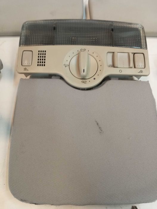 Kit Acessórios de Teto VW Passat B5 / B5.5 c/ Teto de Abrir – Cor: Cinza