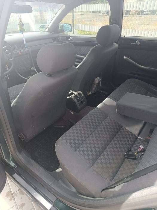 Audi A6 C5 2.4 1997 r.