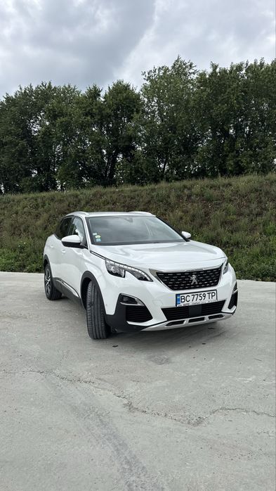 Автомобіль Peugeot 3008
