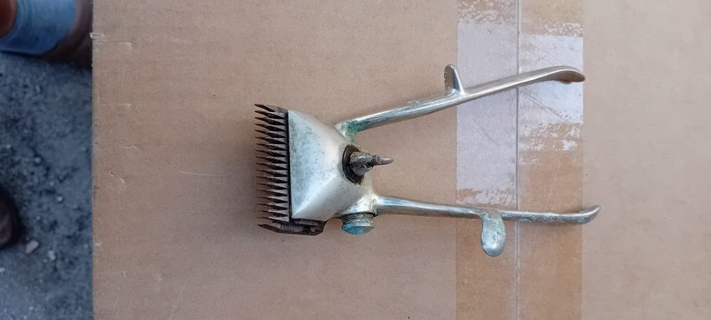 Antiga máquina de barbeiro