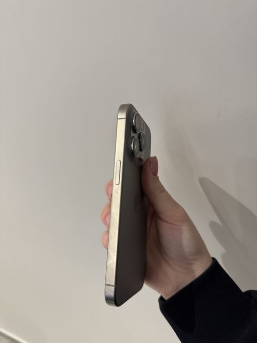 Б/У iPhone 15 Pro | 256 GB | Natural Titanium | 83%