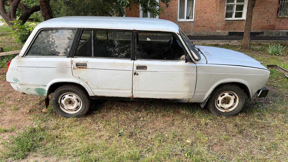 ВАЗ 2104 1986г, 1.3 4ст бенз/газ? заводиться едет