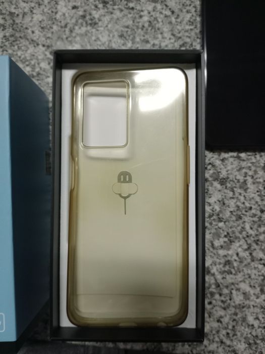 Vendo telemóvel OPPO A77 5G