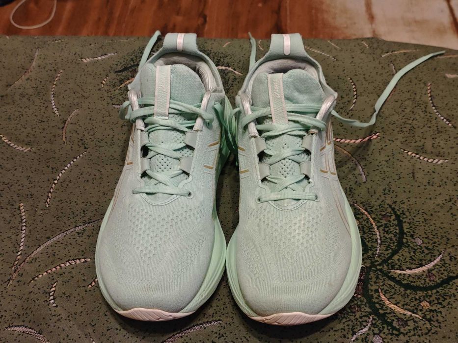 Кроссовки Asics Gel Nimbus оригинал размер 40 стелька-25,5см