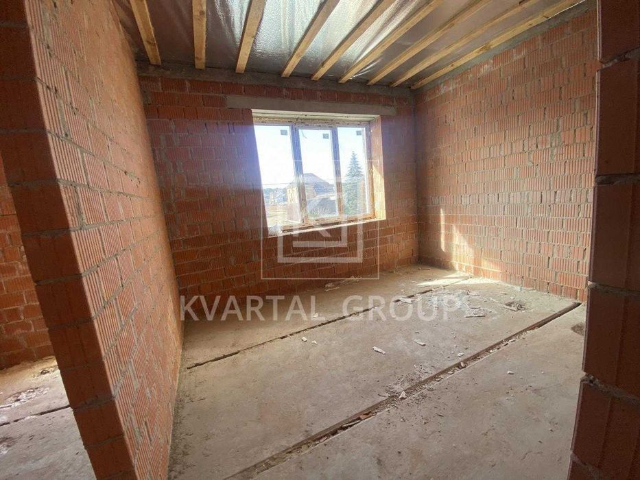 Продаж таунхаусу з цегли