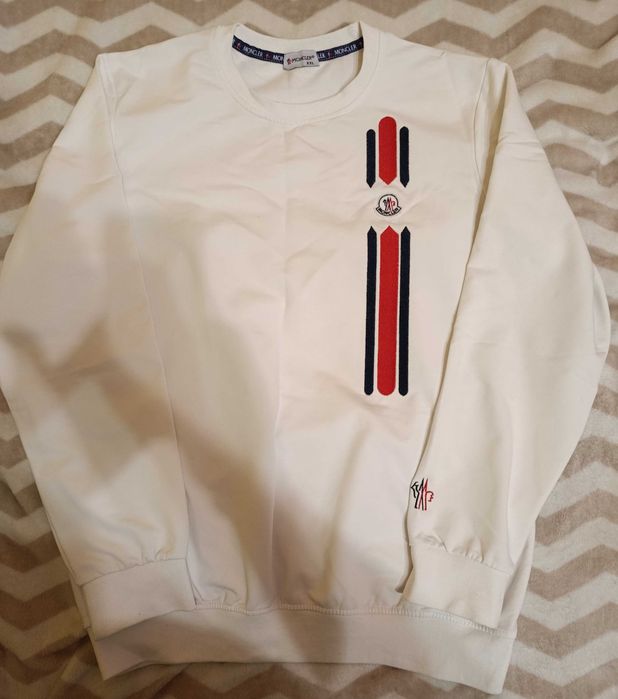 Bluza marki Moncler