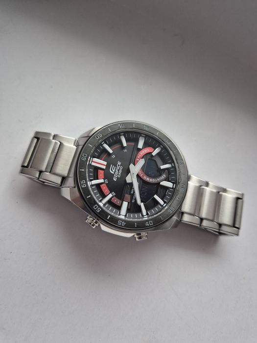 Zegarek Casio Edifice  ERA-120
ERA-120DB-1AVEF