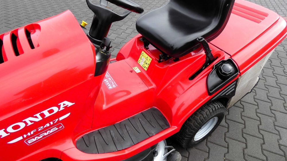 Traktorek kosiarka HONDA HF2417 2 Cylindry (040305.5) - Baras