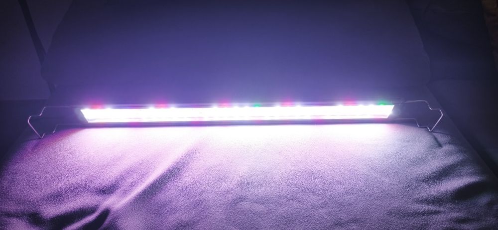 Luminária led para aquários de 60 a 80cm