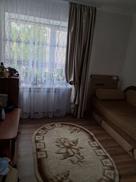 Продам 3-х кімнатну квартиру