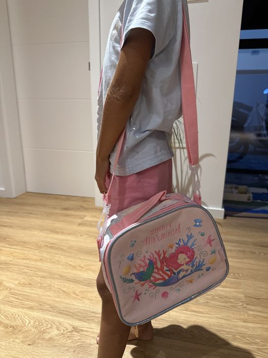 Mochila e Lancheira Escola para Menina