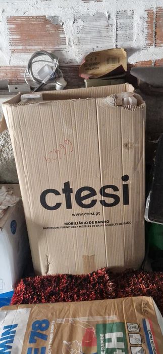 Movel casa de banho com espelho