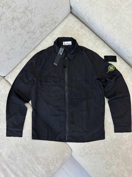 Чоловічий нейлоновий овершот Stone Island | Тренд 2026