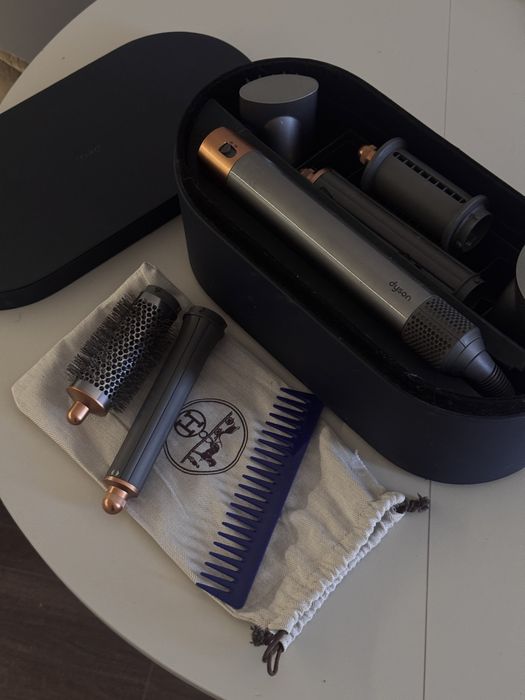 Оригінальний стайлер Dyson + розчіска для локонів, стан нового!