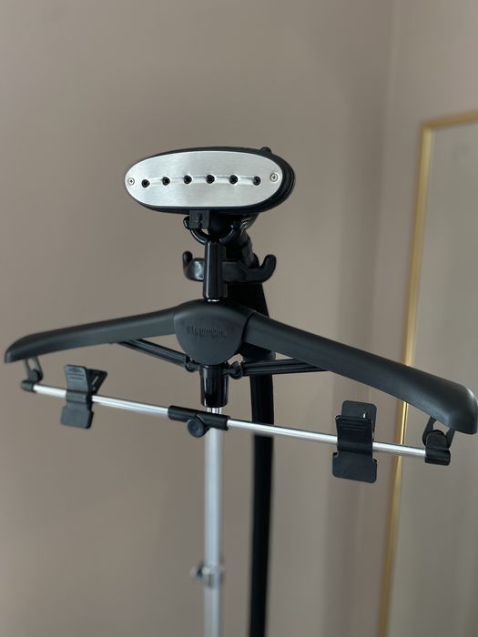 Parownica do ubrań SteamOne H18B – stan jak nowy