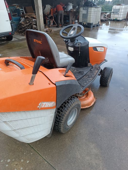 Trator cortar relva STHIL
