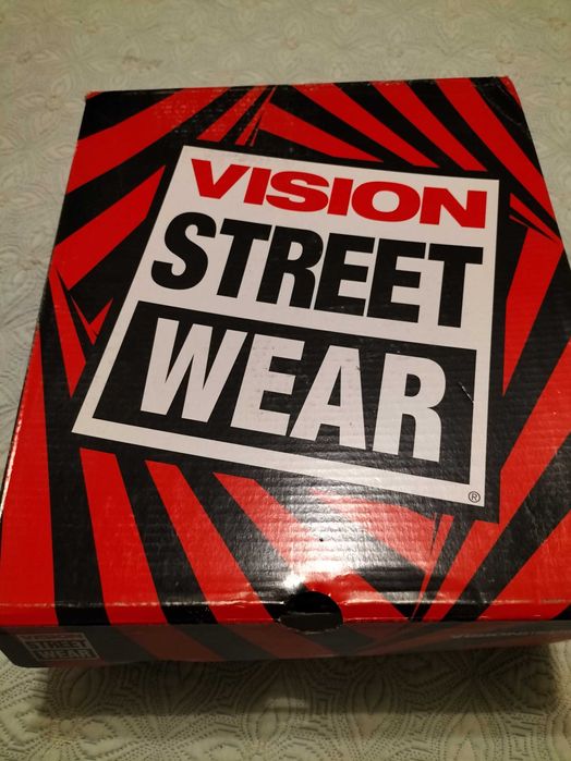 Sapatilhas retro Vision Street Wear.
