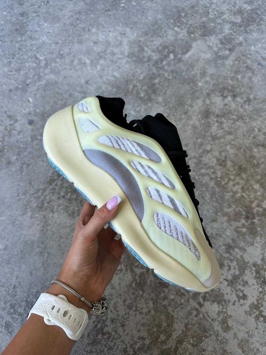adidas gazelle silver green womens YEEZYs BOOST 700 Wave Runners White Gum  flyod-kicks